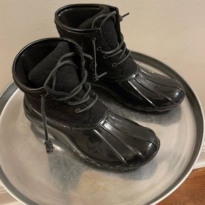 Black wool goose boot! Seven7 brand! Size 7! Brand new! Never been worn!